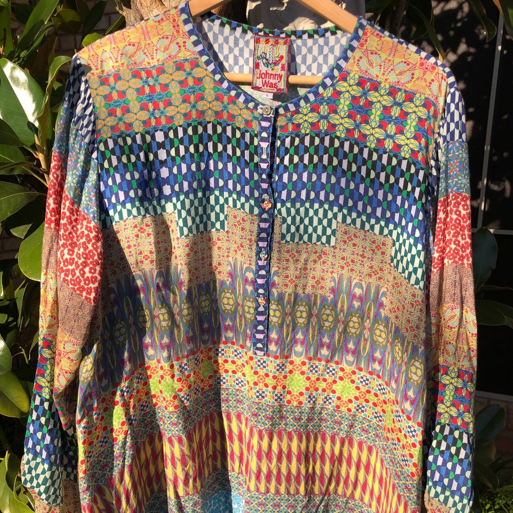 Yummy Johnny Was top (L)